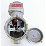 Cooper-Crouse-Hinds-FSQC232-Model-M6-Interlocked-Receptacle3