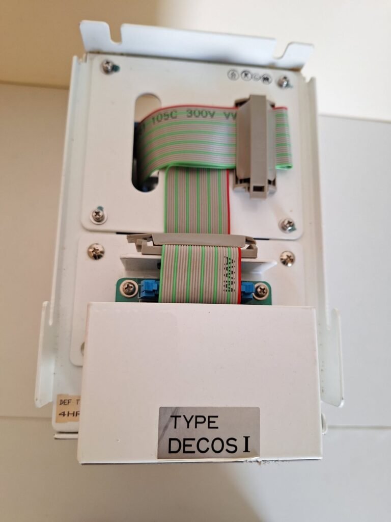 Daikin DECOS III a 1 Daikin Electronic Container Operating System ...