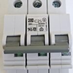 Cutler-Hammer_C25__SPCL3C25__Thermo_King_504-495_Circuit_Breaker1