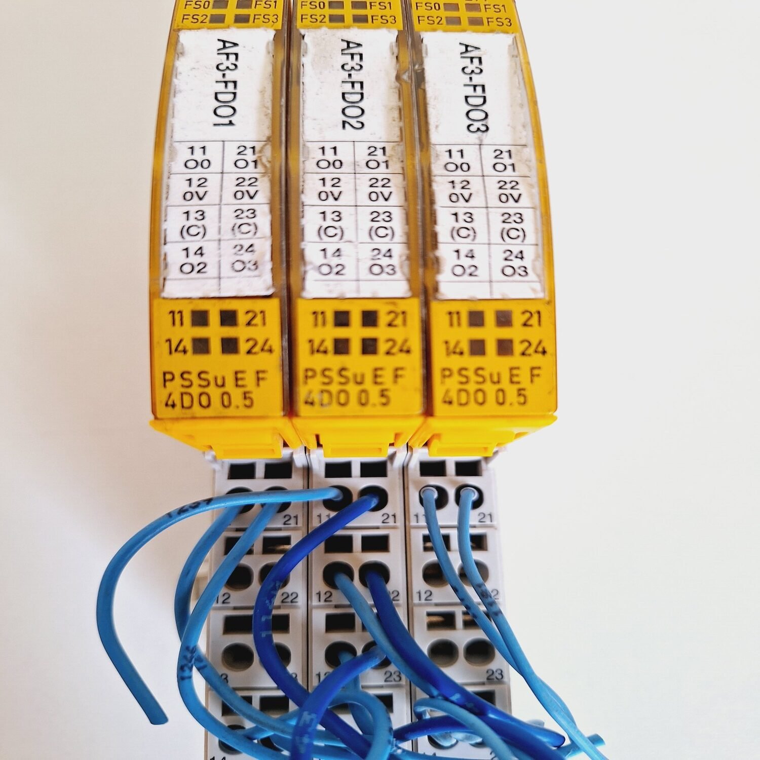 Pilz_312210_Digital_I0_Module_PSSu_E_F_4DO_0_3