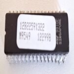 STMicroelectronics_12B2259X322__P880E__M27C1001-12FI_Component3