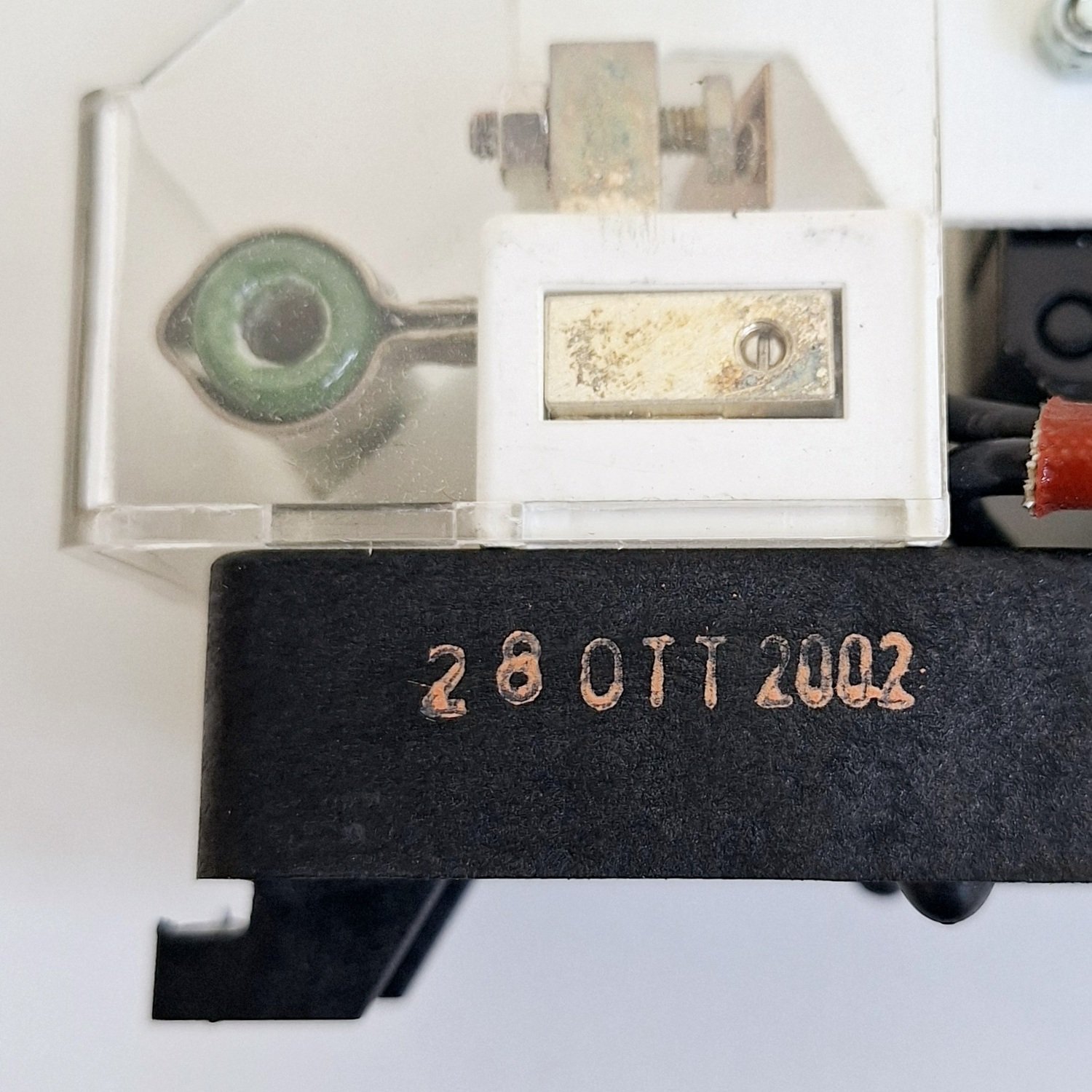 ABB_UXAB389830909_Shunt_Closing_Release_Supply_Voltage_110V11