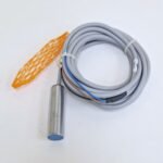 Contrinex_DW-AD-503-M18-245_Proximity_sensor_200Ma_10-30VDC1