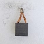 Crown_21154_003_Carbon_Brush1