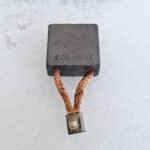 Crown_21154_003_Carbon_Brush1