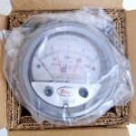 Dwyer_Instruments_194550-00__13-200861-01_Pressure_Gauge_with_Switch1