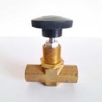 Ham-let_Brass_Valve_H310UBNR3-8RS_3000PSIG@70F_207BAR@21C_R-PTFE1