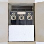 Klockner-Moeller_GSTa00__100A_NH-Fused_Load_Break_Switch_660V_3_Poles1