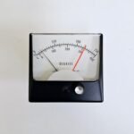 Larson_Instruments_CMC-3.5__LA32100-724_Panel_Meter1