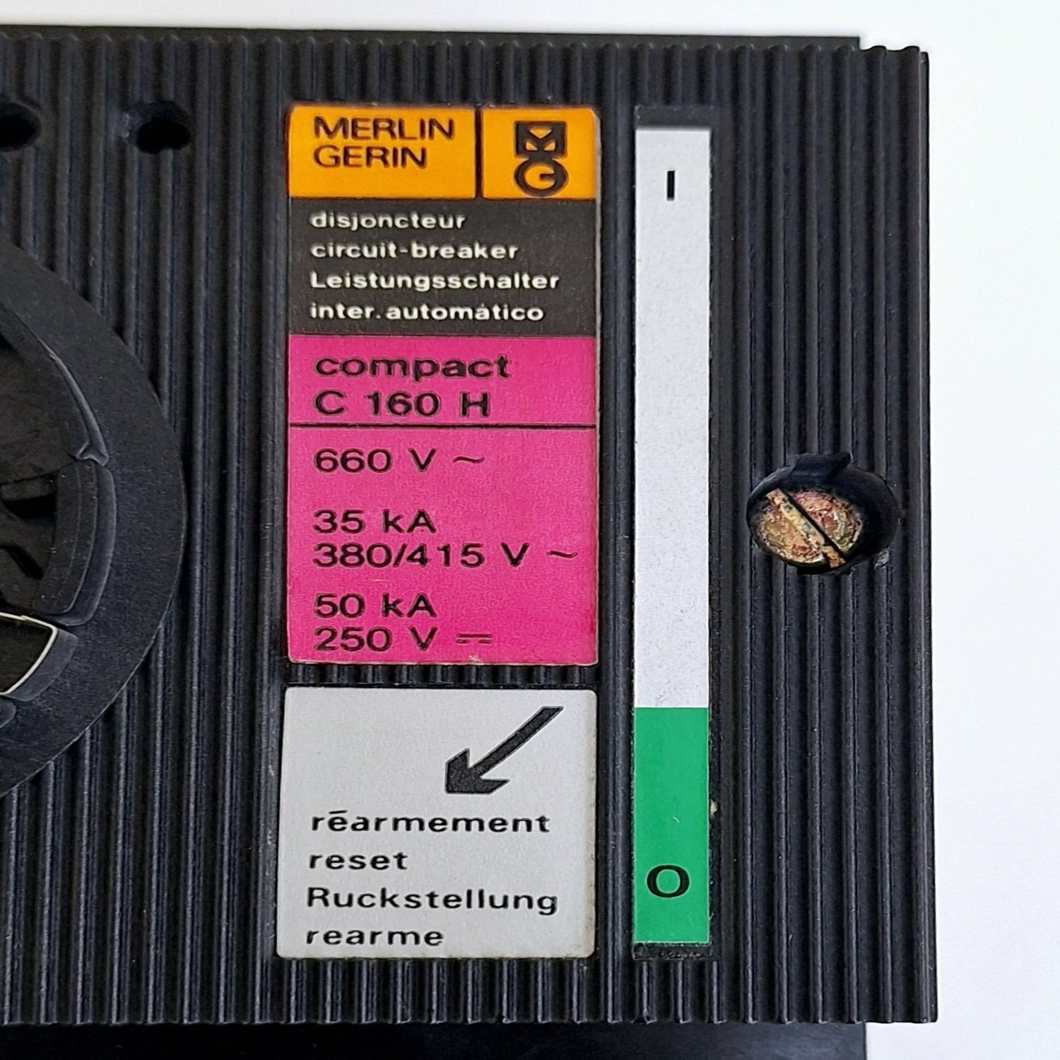 Merlin_Gerin_Compact_C_160H_Circuit_Breaker_660V_35kA_380415V_50kA_250V_160A_11