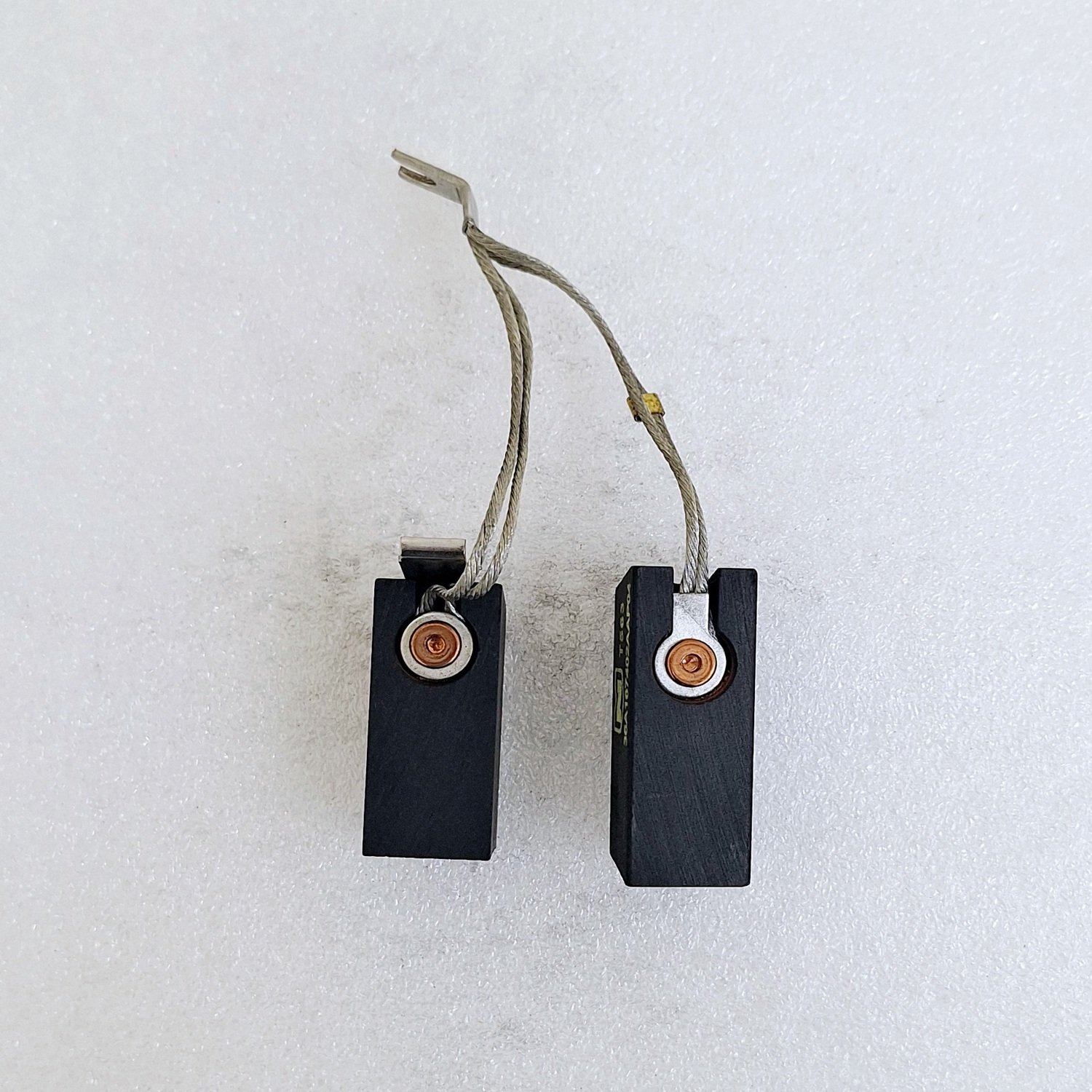 National_T563__36A167402AAP04_Carbon_Brush3