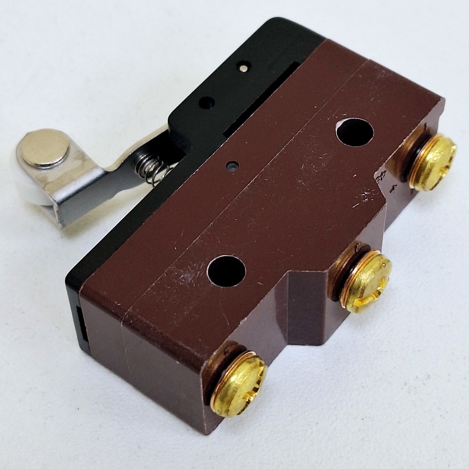 Omron_X-10GW22-B_Limit_Switch_10A3