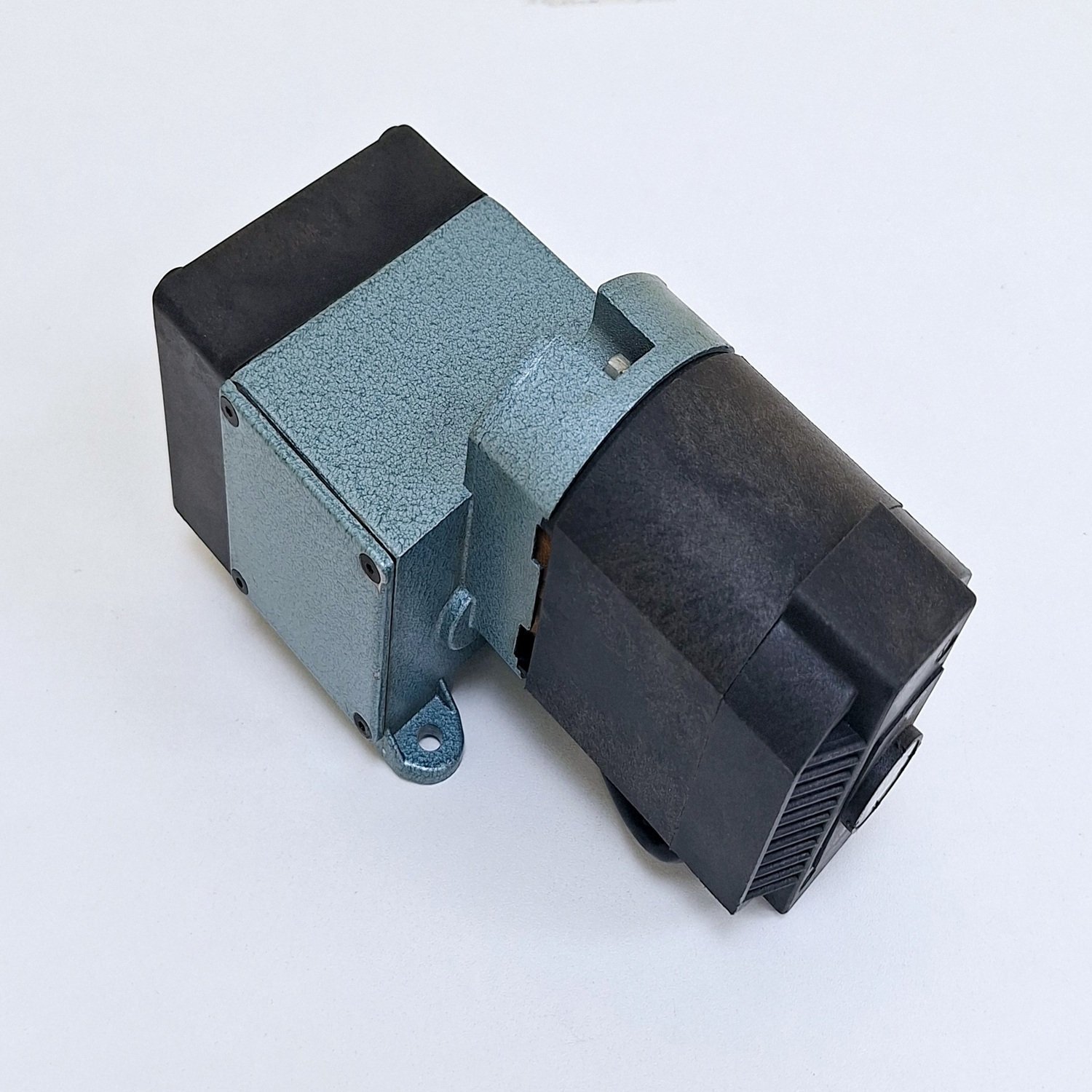 SACE_UXAB_229351_R_912_Motor_Drive_Switch_for_Novomax_G30_11