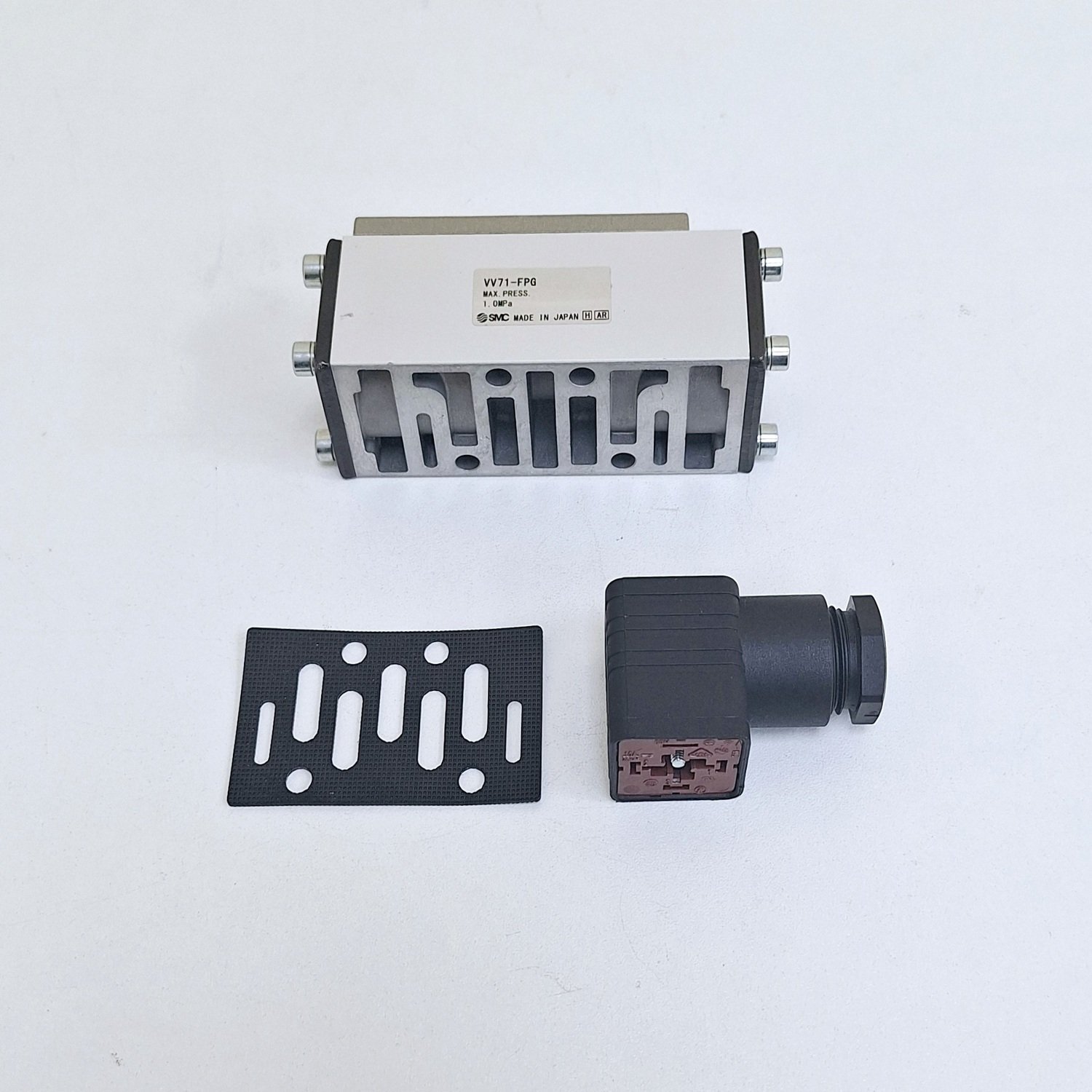 SMC_VV71-FPG_Pneumatic_Valve_Manifold_Spacer2