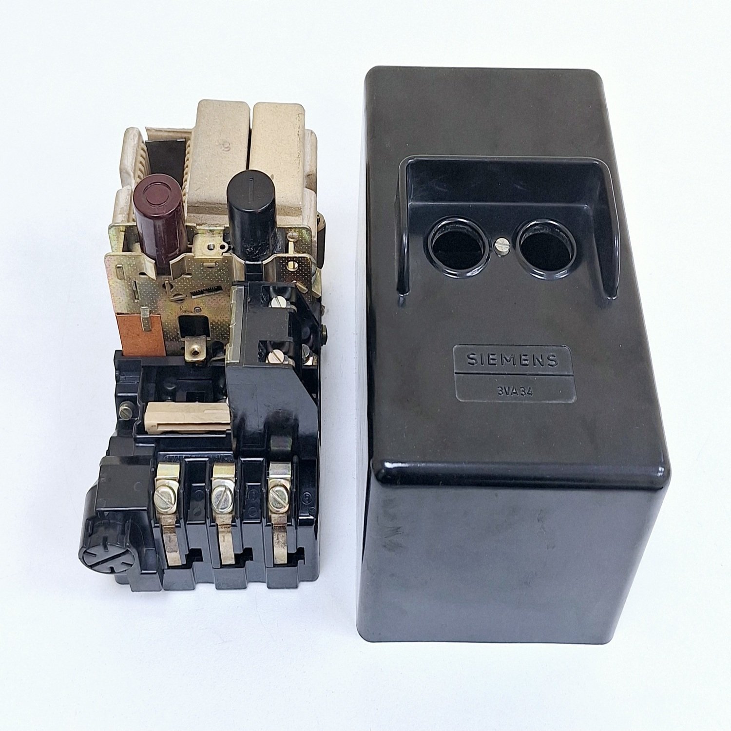 Siemens_3VA3_420-8BA0_Voltage_Transformer_Circuit_Breaker_with_Auxiliary_Switch11