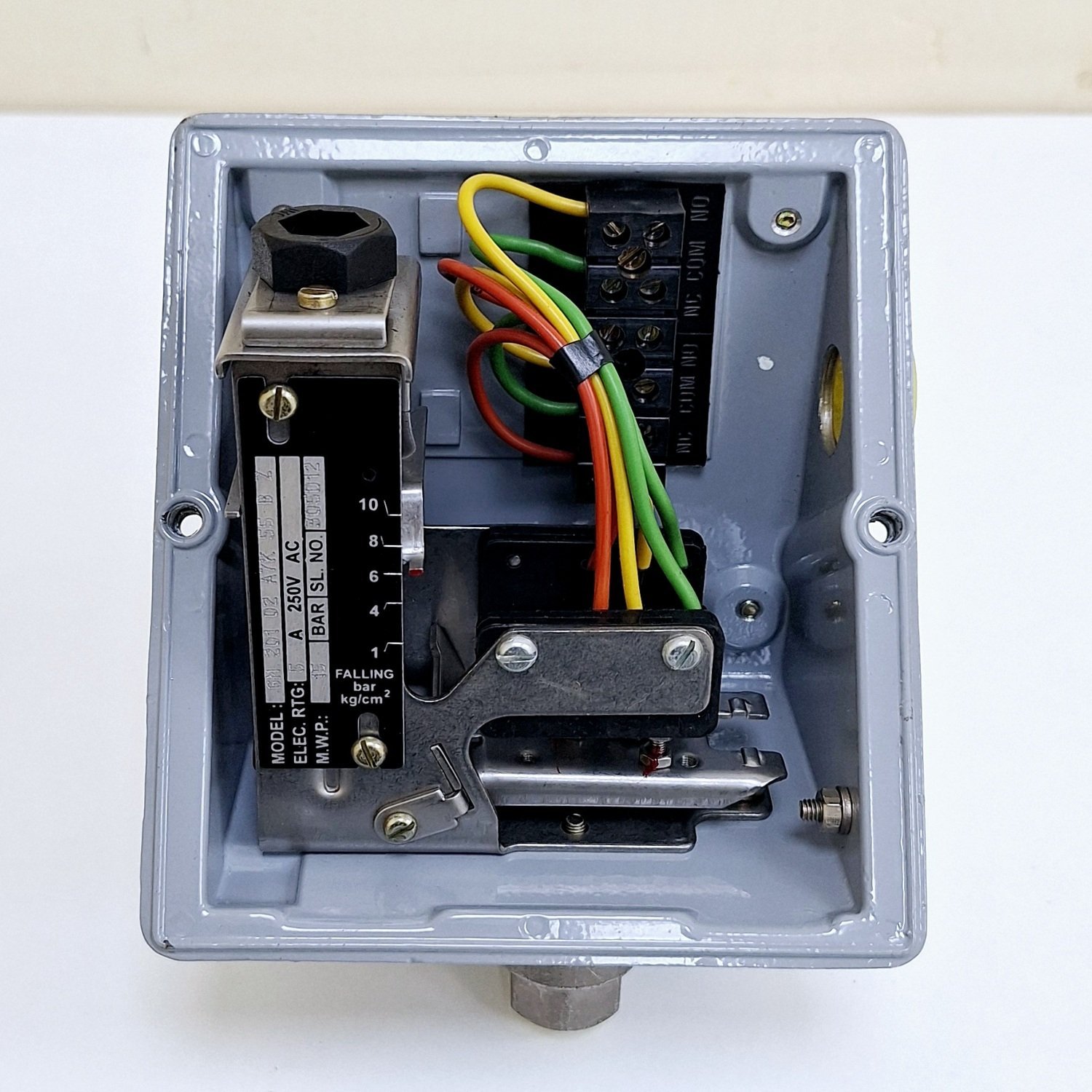 Switzer_Instrument_GM_201_02_A7K_55_B_Z_Pressure_Switch_5A_250V_AC10