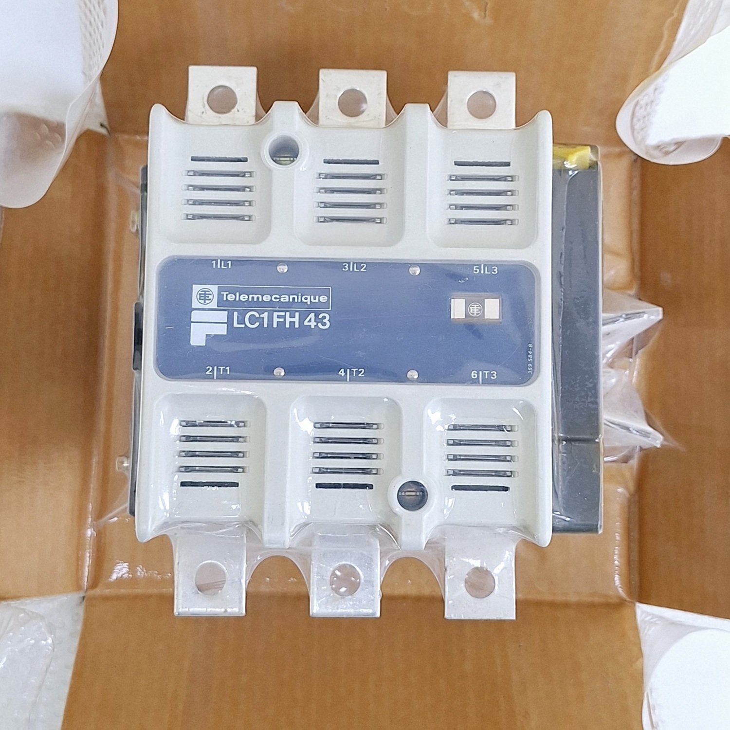 Telemecanique_LC1_FH_43_Contactor_200HP_3_Phase_600VAC10