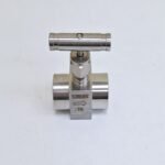 Whitey_SS-26VF8_Needle_Valve_6000_PSI1