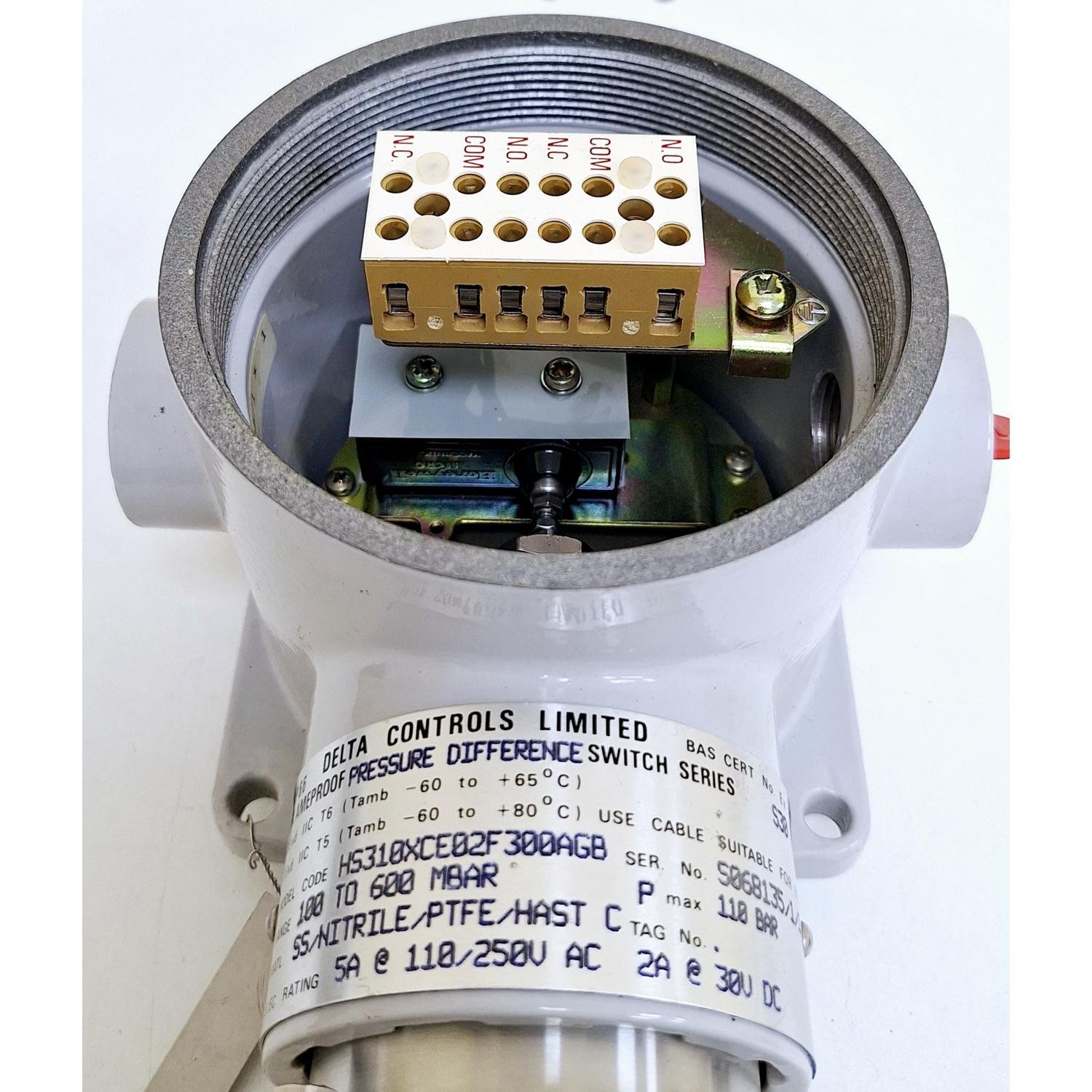 1247_Delta_Controls_HS310XCE02F300AGB_Flameproof_Pressure_Difference_Switch_100_to_600MBAR15