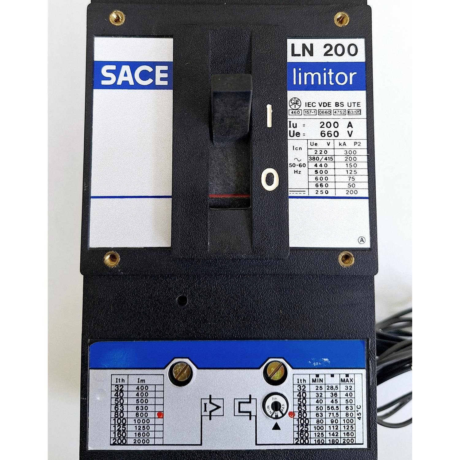 125_ABB_SACE_LN_200_Circuit_Breaker_Limitor_Iu200A_Ue660V13