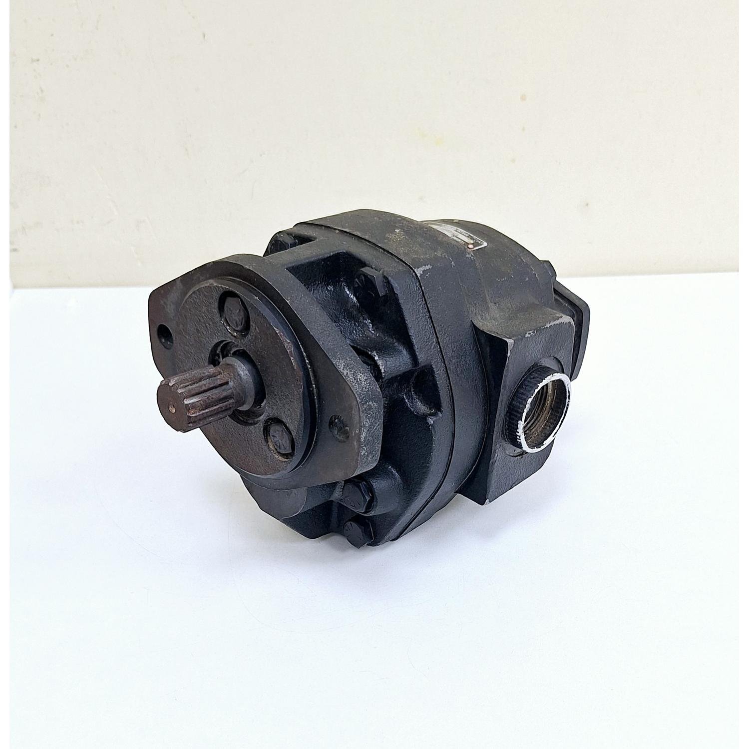 1899_GE_X217749A_Fluid_Pump__Rotary_1-_½_inch__Twin_Disc(8)