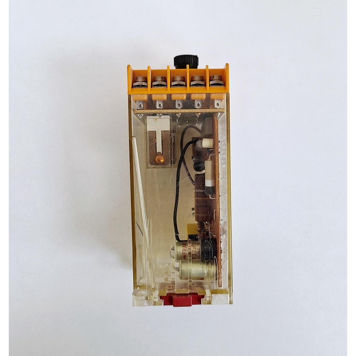 197_Schleicher_SSY_42-S__9648915_Time_Relay_0_15-3s_500W_250V_6A(5)