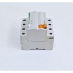 2213_Schneider_DCKB440100C__16814_Circuit_Breaker_4P-40A-100mA-AC_400V-Type_AC8