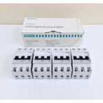 8011_Siemens_C32__5SQ2_370-0HT32_Miniature_Circuit_Breaker_3_Pole_400V_5