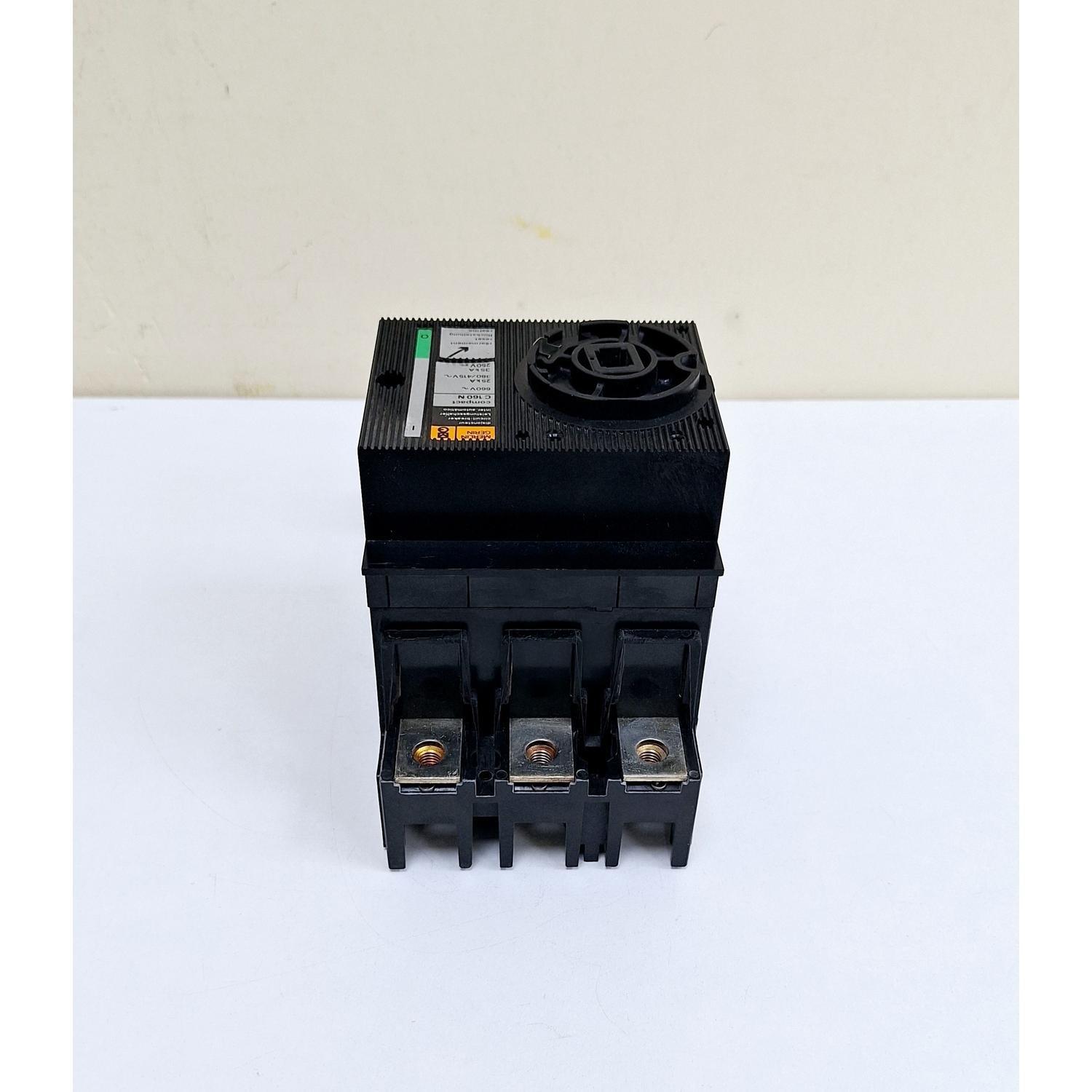 952_Merlin_Gerin_compact_C160N__42002_Circuit_Breaker_3P_SD_with_Accessories10