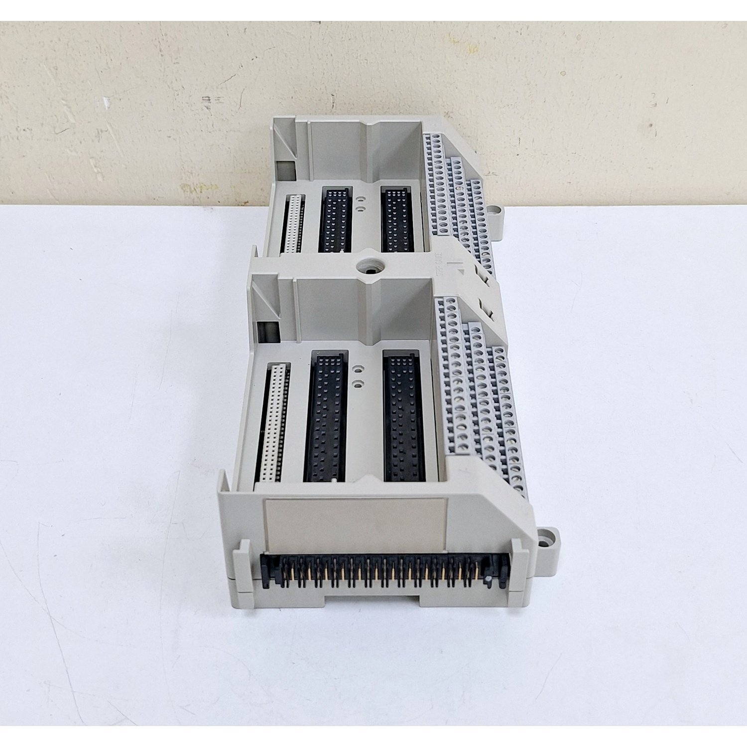 AMP_787782-1__1B30035H01_Modular_IO_Electrical_Connector_AMP_787782-1__1B30035H01_Modular_IO_Electrical_Connector_8