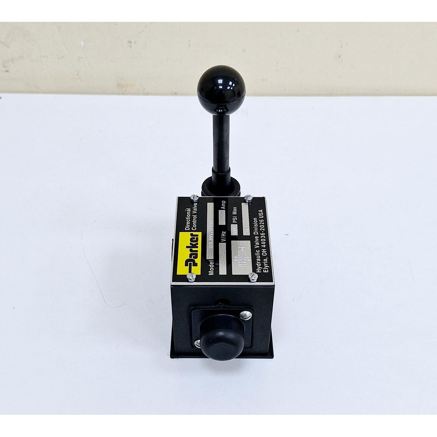 Parker_D3L8NV21X1262_Directional_Control_Valve_5000_PSI_Parker_D3L8NV21X1262_Directional_Control_Valve_5000_PSI_7.jpg