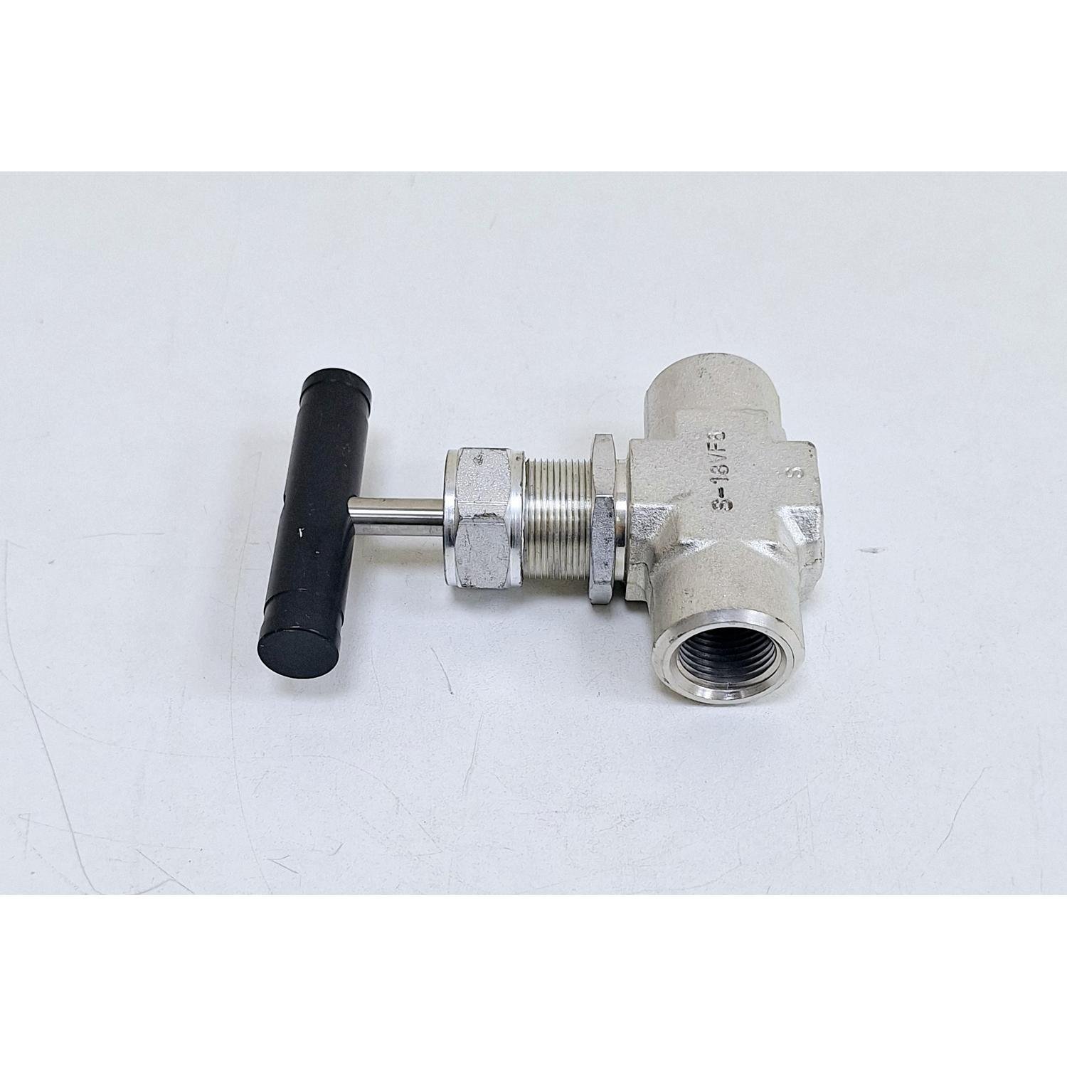 Whitey_S-18VF8_Integral_Bonnet_Needle_Valve_Whitey_S-18VF8_Integral_Bonnet_Needle_Valve_10.jpg